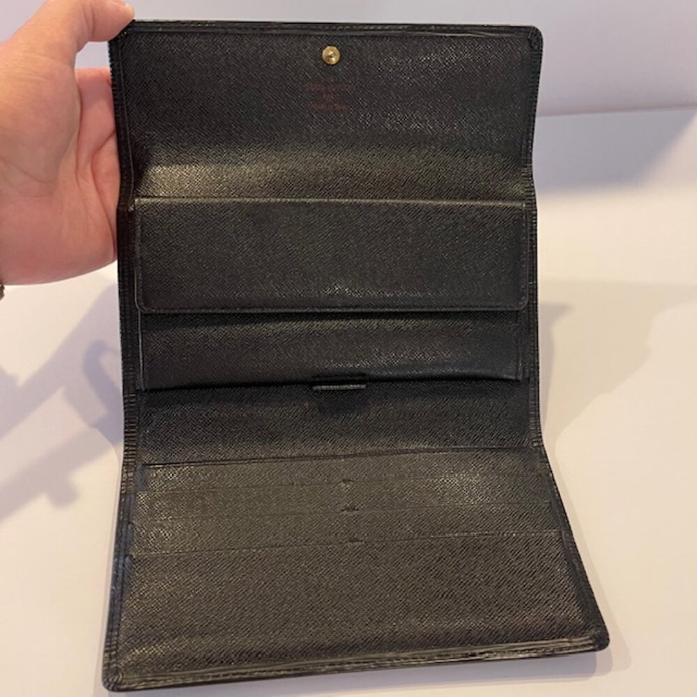 Louis Vuitton Epi Black Wallet/Checkbook/Credit Card/Coin Holder - Picture 2 of 5